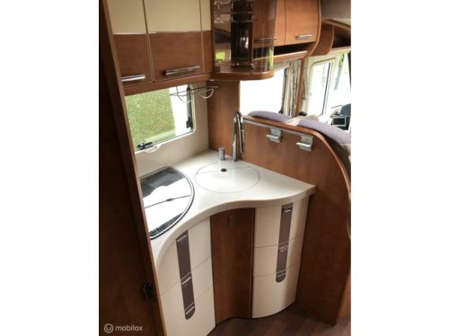 Carthago Chic C-Line I 5.0 QB 180-PK Integral Queen bed, Pull-down bed, XXL-Garage, Extras New Model 2016 photo: 9