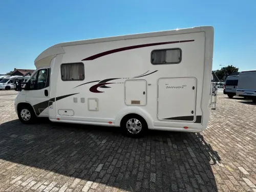Eura Mobil Terrestra 650 EB TV, Maxxfan, Res.rad Foto: 4