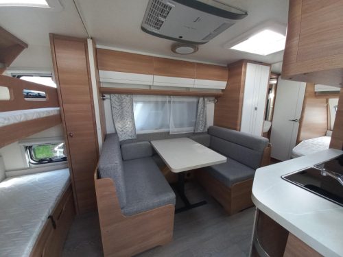 Hobby De Luxe 540 KMFE voortent-mover-airco-etc  foto: 4