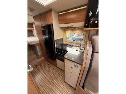 Adria Coral 670 SL Lits jumeaux photo : 11