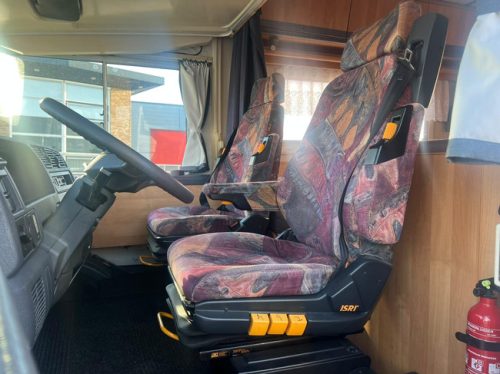 Fiat Ducato 230 Weinsberg Komet | Toldo de Casete | Portabicicletas | Enganche de Remolque Desmontable | Cama Capuchina | Asiento de Tren foto: 8