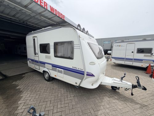 Hobby De Luxe 400 SF Awning, Seating Area Transverse bed photo: 1