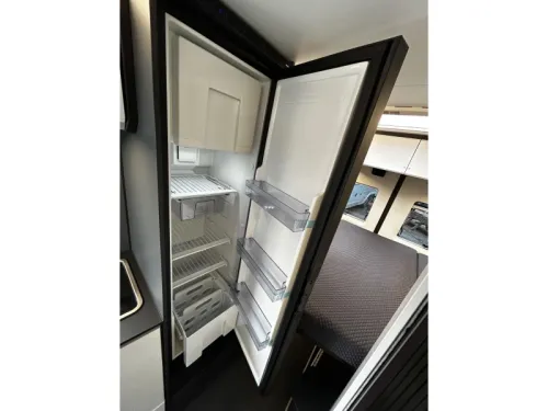Adria Twin Supreme 600 SPB Truma diesel heater Awning photo: 13