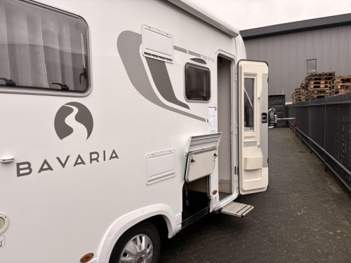 Bavaria Bavaria 650 T Queensbed panel bearlock  photo: 3