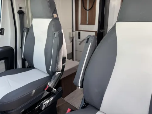 Pilote Essentiel P 700 single beds & cruise  photo: 24
