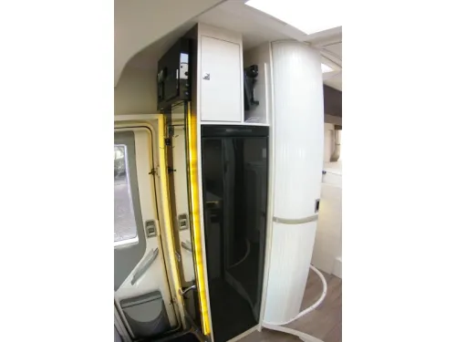 Chausson Welcome 747 GA Single beds, Pop-top roof. photo: 17