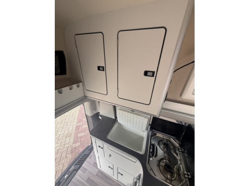 Ford Nugget plus high roof westfalia automatic 170 hp 4 berths air conditioning camera cruise ctr alloy wheels detachable tow bar pdc f/r photo: 23