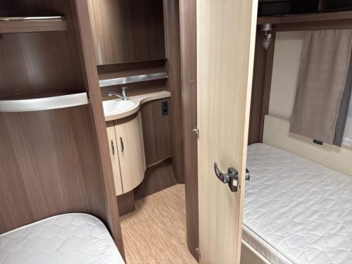 Hobby Prestige 560 WLU Mover/Bike rack/Air conditioning photo: 8