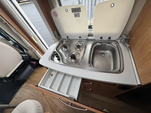 Hymer Exsis-T 588 EX With single beds & Air conditioning photo: 10