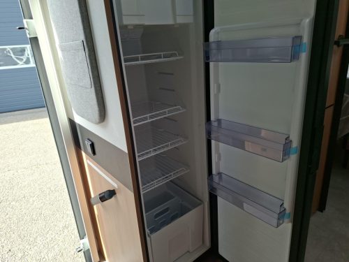 Chausson 798 Titanium Line luxe mit ger&auml;umigem Queensbett Foto: 17