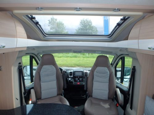 B&uuml;rstner Nexxo 690 T Automaat  Foto: 17