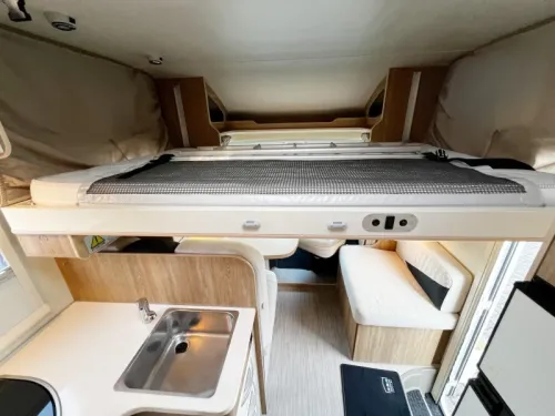Rimor Seal 69 PLUS Queen bed. 5 seat belts photo: 10
