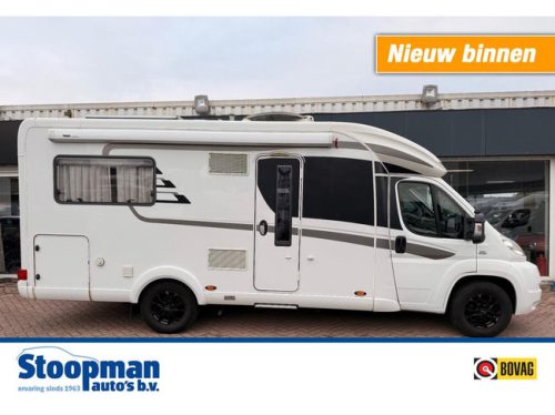 Hymer 598cl Queen bed, Face To Face, Very Spacious Bike rack, Solar panel