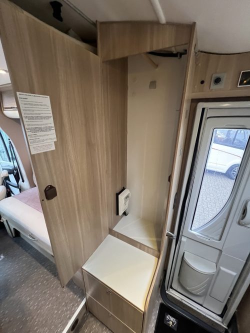 Adria Matrix 590 SG POP-TOP ROOF VERY COMPACT SOLAR PANEL EURO5 photo: 19