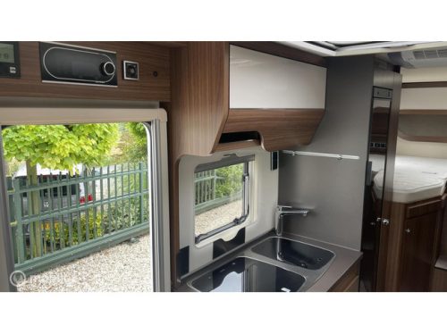 Hymer Mercedes 170-HP Automatic Euro6 ML-T 580 Single Beds XXL Garage photo: 12