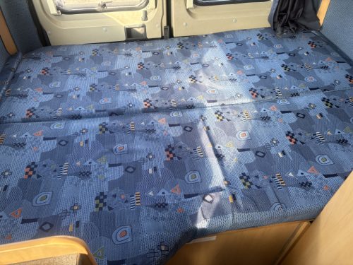 P&ouml;ssl 2Win Fixed bed 2.8 Turbo/128hp/AIRCO photo: 20