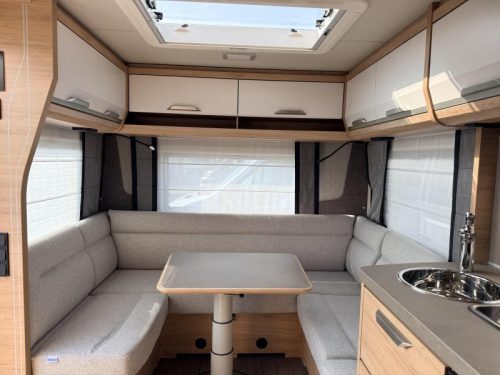 Knaus Sudwind Black Selection 450 FU photo: 3