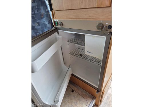 P&ouml;ssl 2Win Van conversion 2004 128hp ☆Fixed bed, Solar, Camera☆ photo: 15