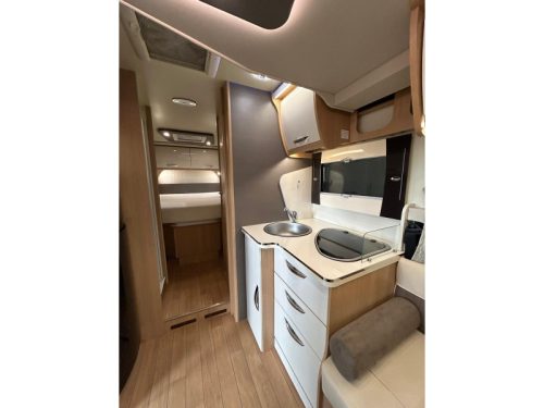 McLouis Sovereign 481 G Queensbed photo: 3