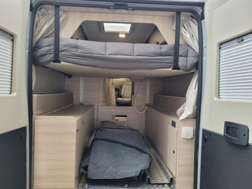 Chausson V 690 Sport-line pop-top roof photo: 1