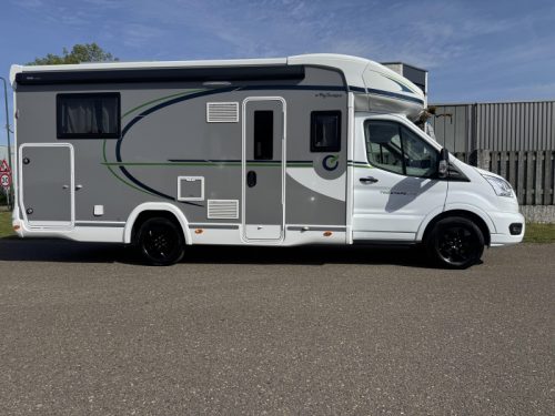 Chausson Etape Line 788 French bed pop-top roof photo: 1