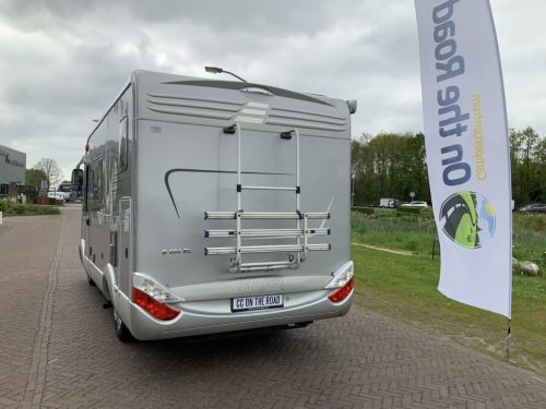 Hymer B 504 SL A-class, Equipped with 1 pers. bed at the rear and a pop-up bed at the front, Engine air conditioning, Alko chassis etc, Year of manufacture 2009 Motorhome centre on the road photo: 5