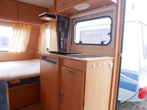 Caravelair Antares 390 Awning, bicycle rack photo: 5