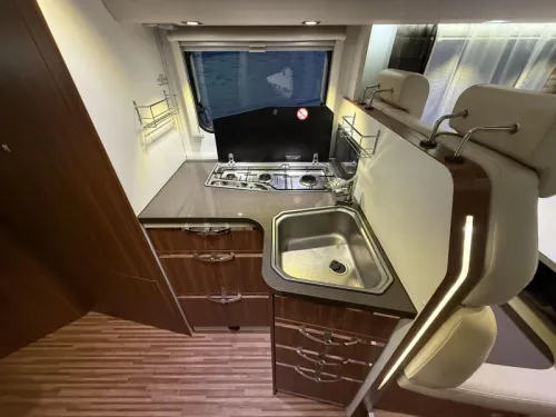 Adria Coral S 650 SF Frans bed  foto: 10