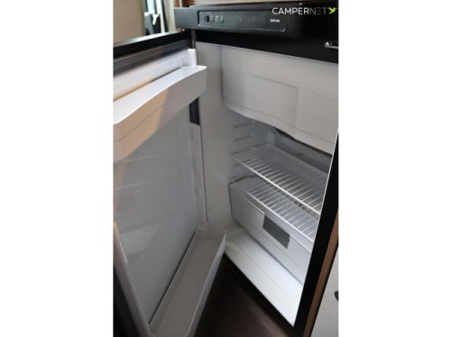 Carado V337 140hp | Roof air conditioning | Single beds | Lithium | Awning | Compact Model | Bike rack | Multimedia system | LED TV | Awning | photo: 13