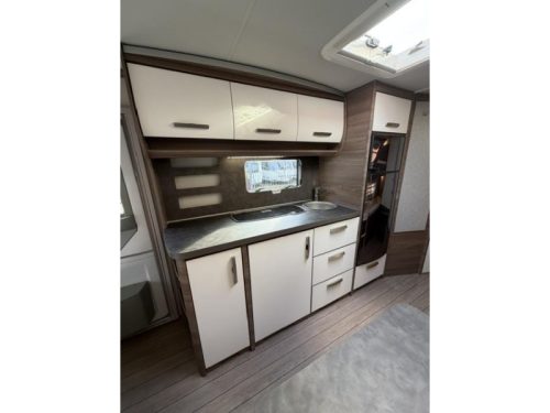 Knaus Sport Silver Selection 580 QS Incl. Mover en Luifel  foto: 14