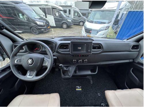 B&uuml;rstner Delfin C 621 SINGLE BEDS + TOW HITCH photo: 15