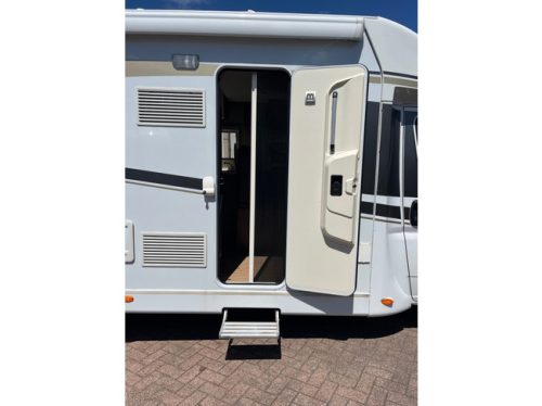 Carado T 447 Single beds Pop-top roof XXL garage Solar panel photo: 8