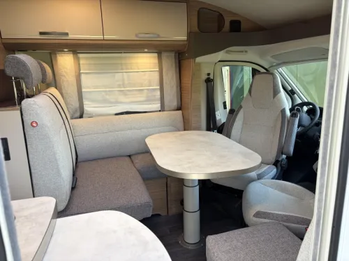 Knaus L!ve Ti 650 MEG Low single beds 180hp photo: 8