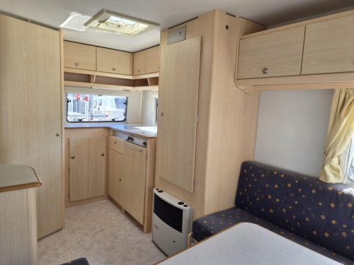 Kip Shuttle 41 EKL Mover-Awning-Roll-out awning  photo: 7
