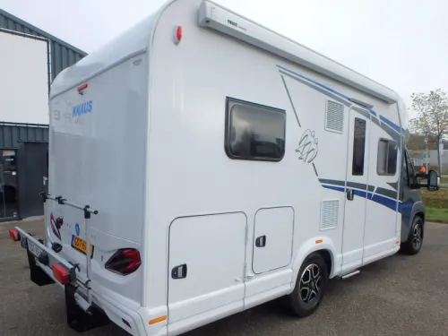 Knaus L!ve Wave 650 MF Niederl&auml;ndisch mit Historie  Foto: 3