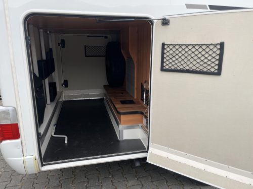 Hymer B 578 - Syst&egrave;me de mise &agrave; niveau - photo : 20