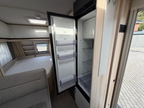Hobby De Luxe 400 SFE Mit Markise! Foto: 10