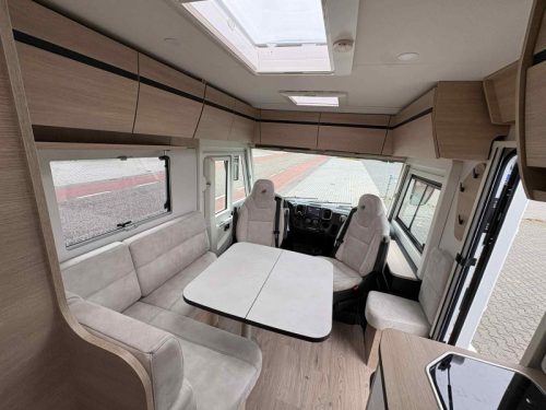 Rapido 850 F Queensbed (zonder Hefbed)  foto: 9