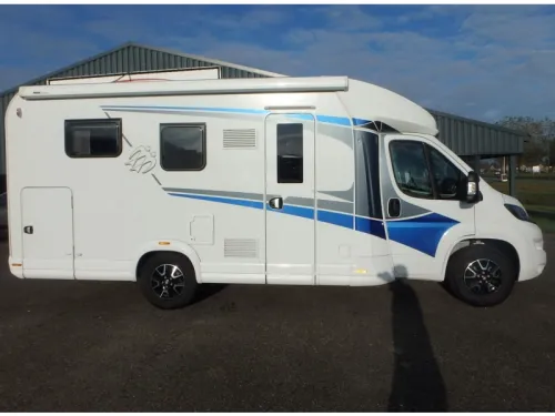 Knaus L!ve Wave 650 MX Hubbett Foto: 1