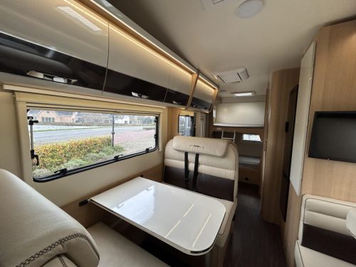 Forster A699 VB Overcab - Family Motorhome  photo: 10