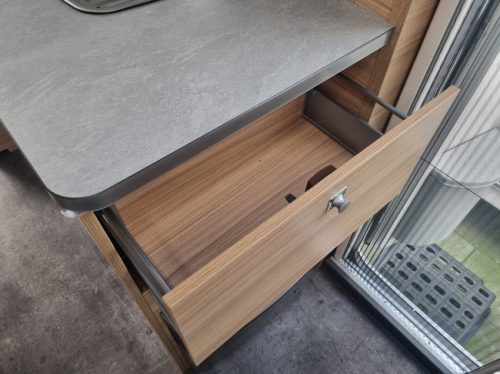 Dethleffs Camper 460 EL photo: 20