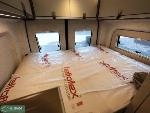 Hymer Grand Canyon S 600 4x4 Birthday = treats photo: 20