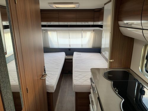 Eriba Exciting 471 Thule awning/Awning photo: 2