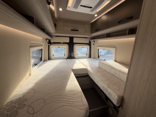 Bravia Mobil SWAN 680 4X4 photo: 11