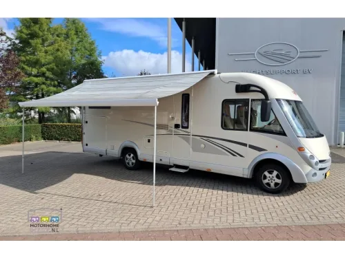 Carthago C-line 49 I L&auml;ngsbetten und Hubdach  Foto: 7