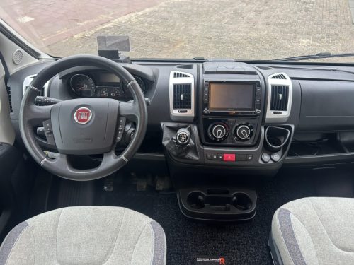 Knaus Sky Wave Aire Acondicionado 230V, panel solar foto: 4