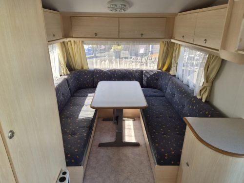 Kip Shuttle 41 EKL Mover-Awning-Roll-out awning  photo: 2