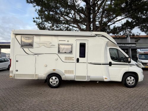 Laika Ecovip 309 Single Beds Pop-top roof photo: 16