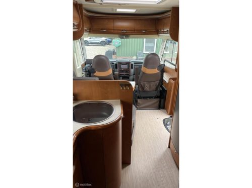 RAPIDO 983M Mercedes 190-PS Automatik Festbett und alle erdenklichen Optionen! Foto: 15