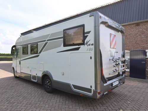 Mobilvetta Kea 86 I roof air conditioning | single beds photo: 1